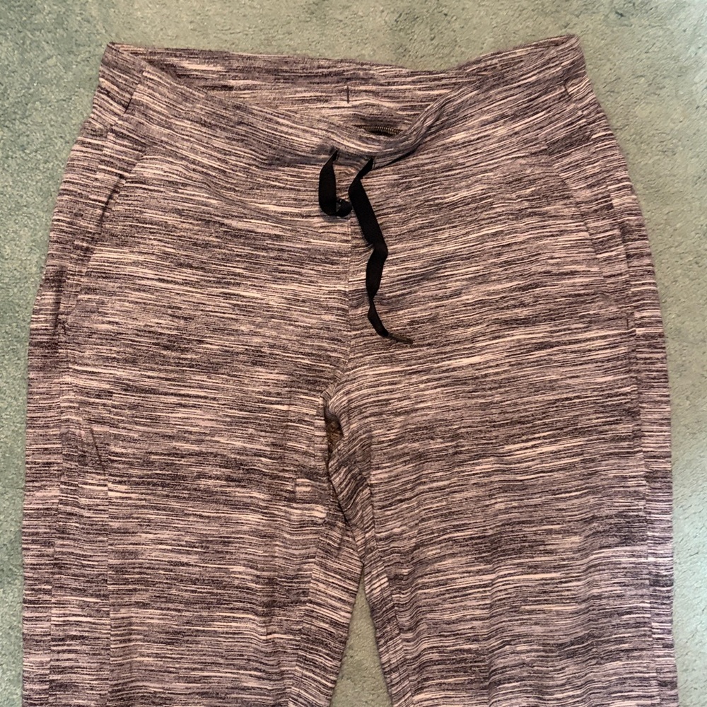 Lululemon Rulu Jogger - Picture 2 of 5